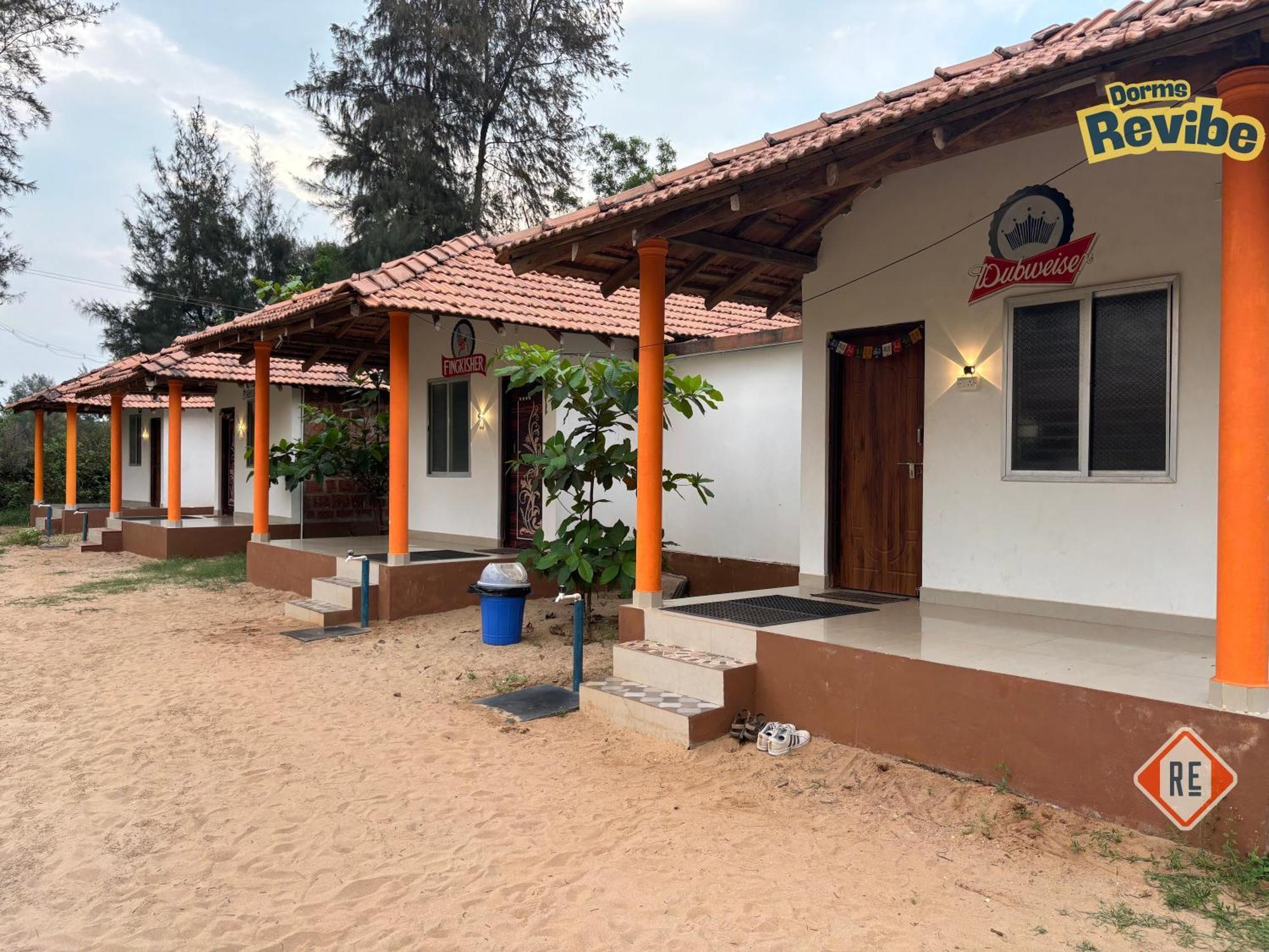 Revibe Beach Hostel Gokarna Gokarna  Exterior foto